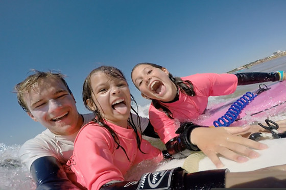 Aula de bodyboard para grupo | Escola Boogie Chicks em Carcavelos