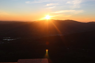 Uma noite em quarto duplo/twin com pequeno almoço em Casa da Árvore em Marvão (Portalegre)