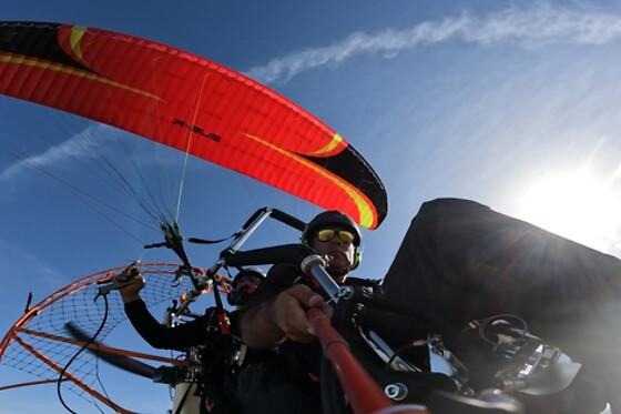 Voo de paratrike para 1 | Fly Lisbon Paragliding - Costa da Caparica