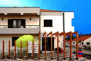 Uma noite em quarto twin com pequeno almoço para 2 em Hotel Areias Claras** (Viana do Castelo)