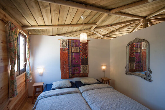 Uma noite em Yurt ou Lotus ou Rondável para 2 em Quinta Antes o Vento em Vimeiro (Leiria)