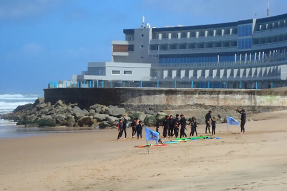 Três aulas de surf ou bodyboard para 1 by Praia Grande Surf School em Sintra (Lisboa)