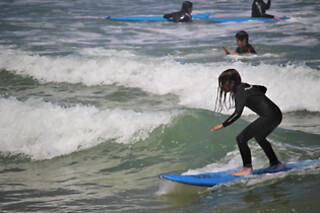 Três aulas de surf ou bodyboard para 1 by Praia Grande Surf School em Sintra (Lisboa)