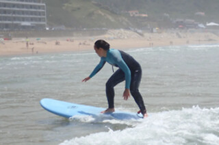 Três aulas de surf ou bodyboard para 1 by Praia Grande Surf School em Sintra (Lisboa)