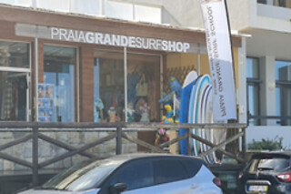 Três aulas de surf ou bodyboard para 1 by Praia Grande Surf School em Sintra (Lisboa)