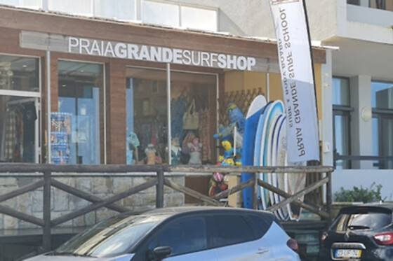 Três aulas de surf ou bodyboard para 1 by Praia Grande Surf School em Sintra (Lisboa)