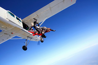 Salto Tandem 3000m para 1 | Sky Fun Center - Proença-a-Nova (Castelo Branco)