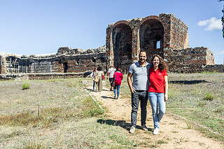Um passeio em jipe com visita à Capela e Adega e piquenique com prova de vinhos para 1 em Gerações da Talha em Vila de Frades (Beja)