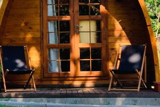 Uma noite em Bungalow POD para 2 adultos e 2 crianças em Gallas Pod House em Vouzela (Viseu)