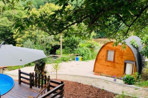 Uma noite em Bungalow POD para 2 adultos e 2 crianças em Gallas Pod House em Vouzela (Viseu)