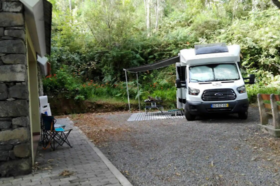 Uma noite em Autocaravana para 2 em Myself Madeira - Medical Engineering Clinic, Lda em Funchal (Madeira)