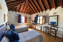 HOTEL RESTAURANTE BANDOLERO
