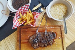 CASAL PARRILHA STEAKHOUSE