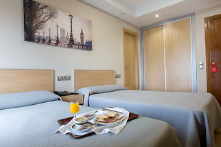 Hotel Olympia Ronda I en El Puig de Santa María (Valencia)