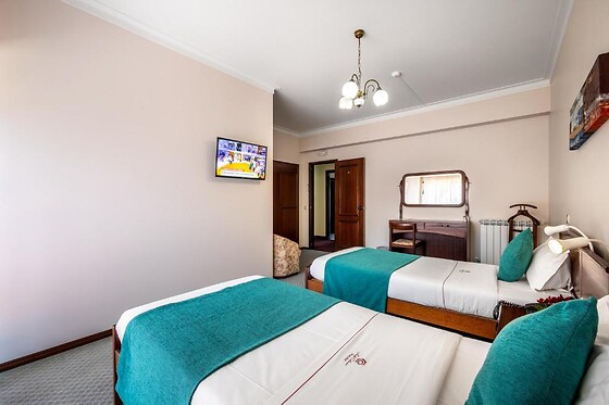 HOTEL COLMEIA - photo 6
