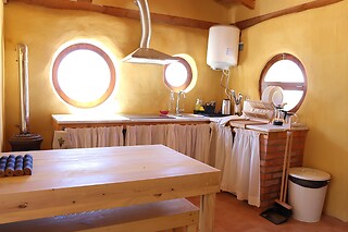 Uma noite em Eco-Villa com pequeno-almoço para 5 em Eco-Hostel Quinta das Relvas em Branca (Aveiro)