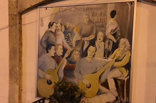 Pratos Típicos com Fado ao Vivo para 2 | Porta D'Alfama (Lisboa)