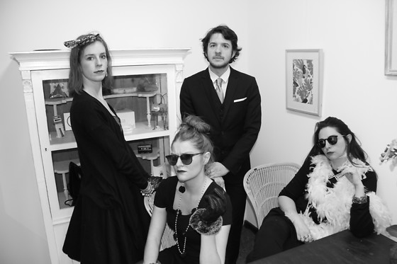 Be Detectives - photo 3