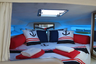 Uma noite com jantar para 2 em SLEEPBOAT Yacht (Porto)
