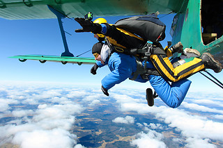 Salto Tandem 3000m em Braga para 1 com a SkyDive Porto