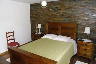 Uma noite em quarto duplo para 2 em Casas de Campo de Podence em Macedo de Cavaleiros (Bragança)