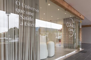 Reflexologia de mãos e pés a 2 by Cosmo Clinic em Odivelas (Lisboa)