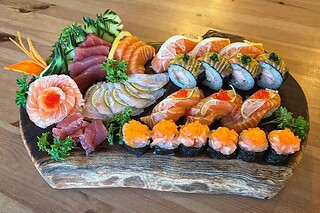Degustação para 2 by Masaaki - Sushi House na Venda do Pinheiro (Mafra)