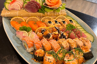 Degustação para 2 by Masaaki - Sushi House na Venda do Pinheiro (Mafra)