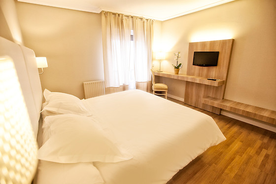 HOTEL LOS LAGOS NATURE - photo 0