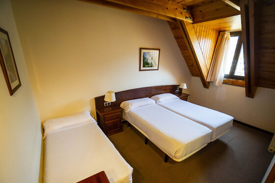APARTAMENTOS SOLANA, HOTEL TAULL & ROMANIC - photo 3