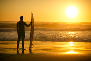 Uma aula de surf  ou  uma aula de bodyboard para 1 em Soulspot - Escola Surf e BodyBoard em Sintra (Lisboa)