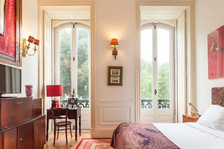 Uma noite em quarto duplo superior com pequeno-almoço para 2 em The Independent Hostel & Suites (Lisboa)