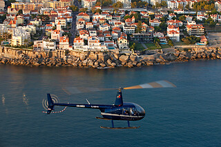 Passeio de Helicóptero por Belém para 2 com a Lisbon Helicopters
