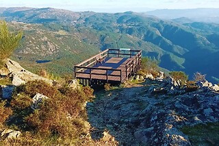 Passeio de Jipe 4x4 -  Rota dos Amores| Para grupo até 4 - 4h | Corga Tours - Arouca
