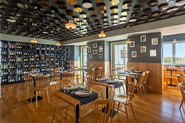 SEIS WINE BAR - GARRAFEIRA & PETISCOS