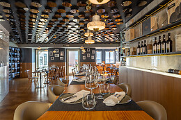 SEIS WINE BAR - GARRAFEIRA & PETISCOS