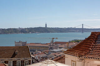 Um almoço ou jantar para 2 em Seis Wine Bar - Garrafeira & Petiscos (Lisboa)