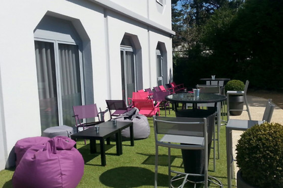 Hôtel Campanile Blanc Mesnil - photo 0