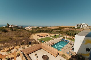 Uma noite em quarto duplo com pequeno-almoço para 2 em WOT Ericeira Surf Hostel em Ericeira (Lisboa)