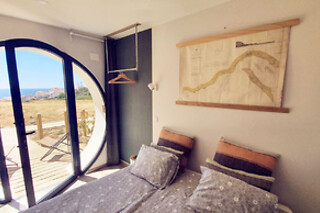 Uma noite em quarto duplo com pequeno-almoço para 2 em WOT Ericeira Surf Hostel em Ericeira (Lisboa)