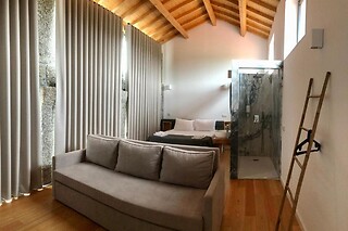 Uma noite em casa com um quarto com pequeno-almoço para 2 em Hotel Quinta da Tulha em Guimarães