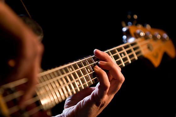 Aula de música á escolha para 2 | ACNI - Associação Cultural Novas Ideias em Sétúbal