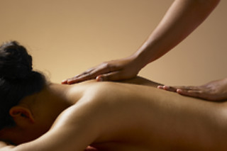 Massagem às costas para 1 no Alquimia Spa (Viseu)