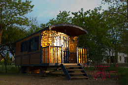 Village Toue du domaine des demoiselles