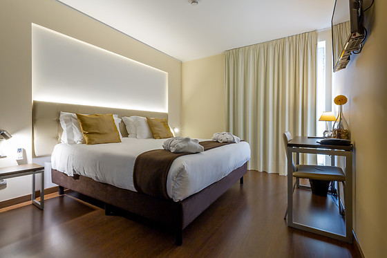 Uma noite em quarto duplo com pequeno-almoço e um jantar para 2 em In Gold Hotel & Spa**** em Águeda (Aveiro)