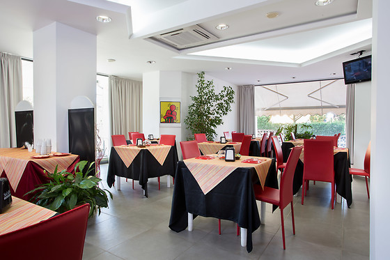 Hotel Le Ceramiche - photo 3
