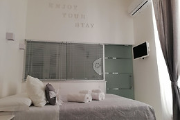 White Room Garibaldi