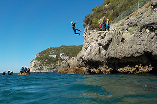Coasteering | Into the Nature no Portinho da Arrábida