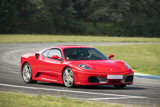 Volta ao autódromo em Ferrari F430 F1 | Ferrari Rent em Braga