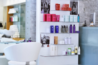 Um rejuvenescimento capilar com brushing para 1 em Espaço AB (Faro)